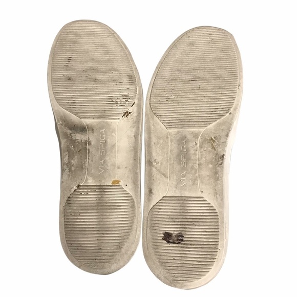 Via Spiga Black Leather Perforated Slip On - Picture 7 of 8